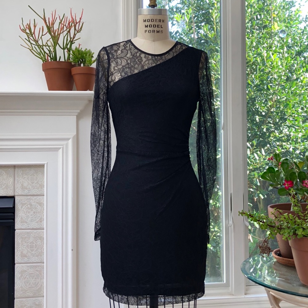 Last one!! ❤️ BCBG ❤️ Asymmetrical Lace Dress - Picture 2 of 8